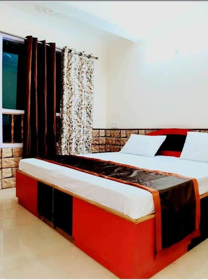 Shimla Regency Hotell Exteriör bild