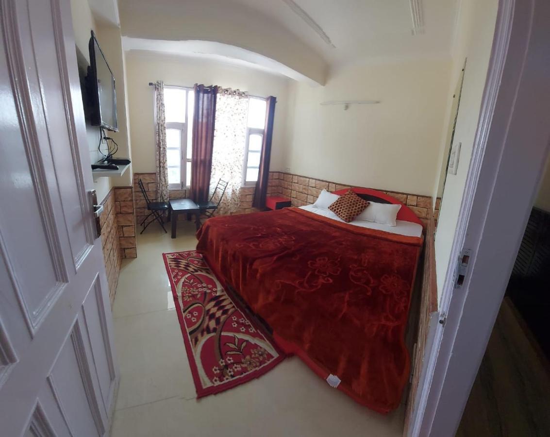 Shimla Regency Hotell Exteriör bild